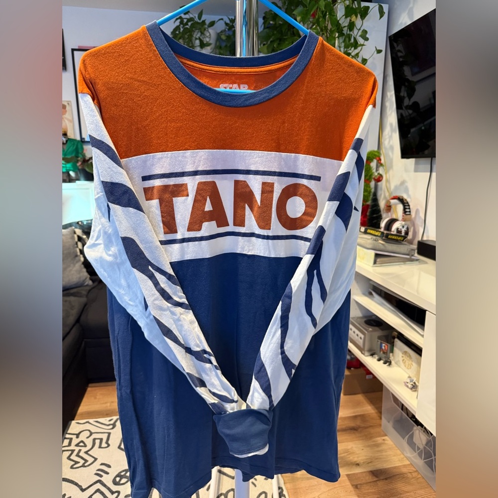 Star Wars - Ahsoka "Tano" Long Sleeve Shirt